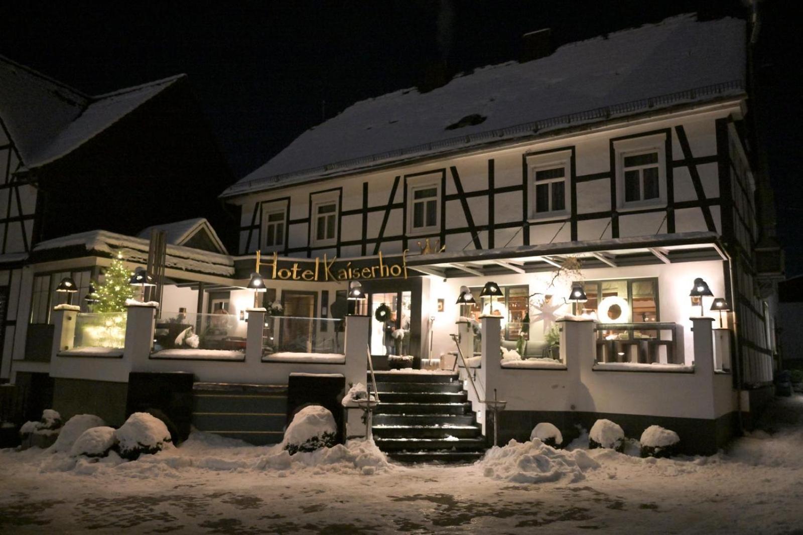 Hotel Kaiserhof Medebach Exterior foto