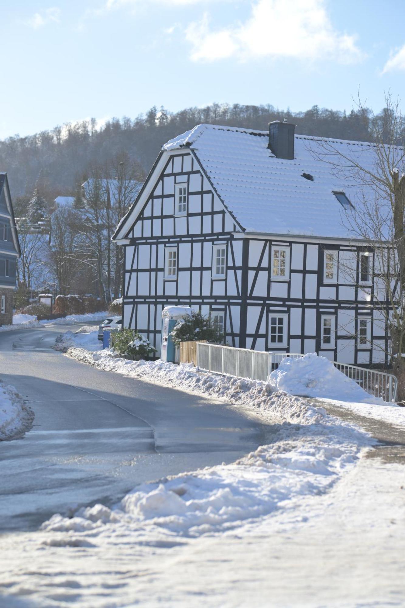 Hotel Kaiserhof Medebach Exterior foto